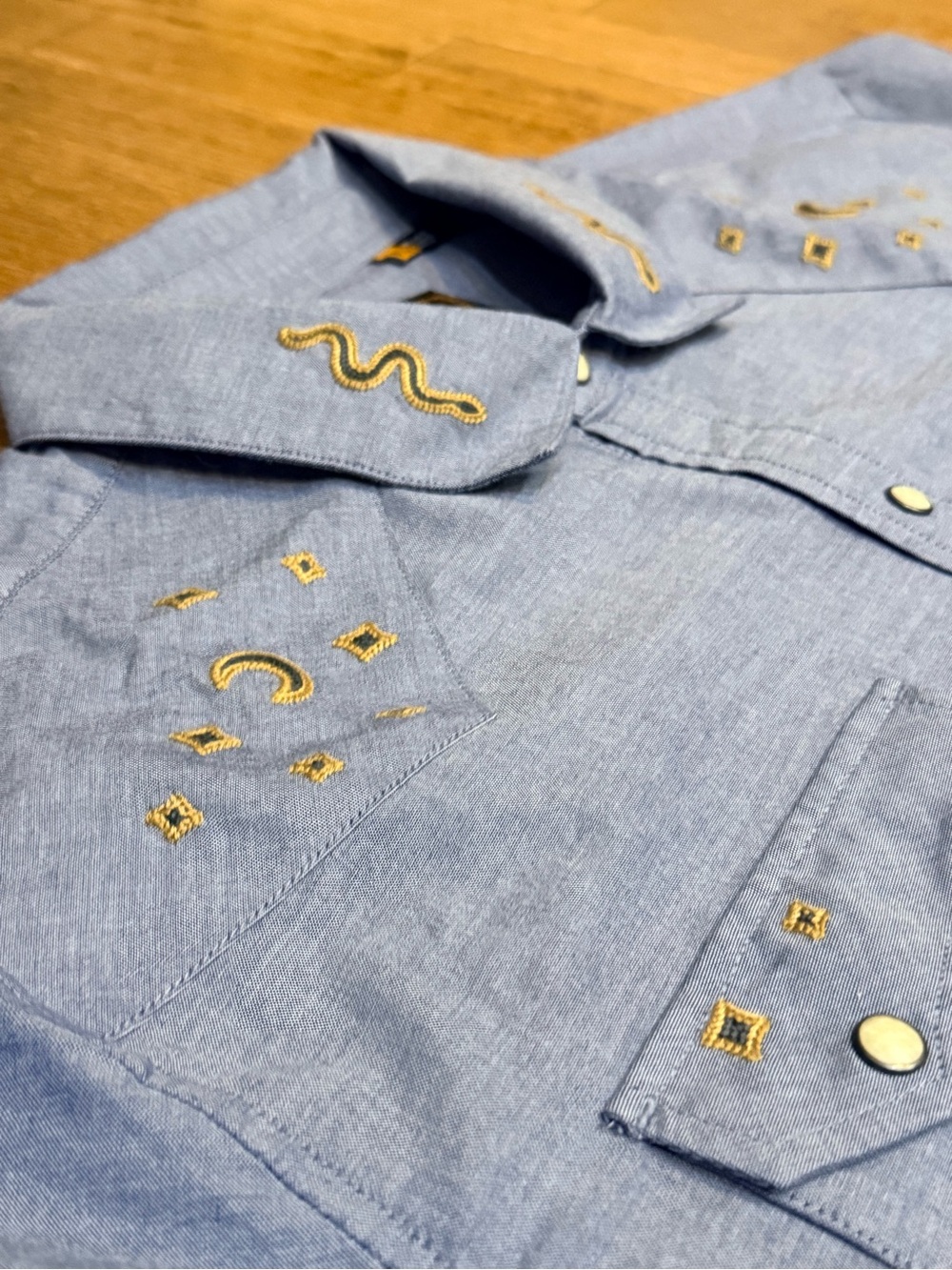 Howler Brothers - Crosscut Deluxe: Noche de Paz: Indigo Chambray - XL NWT - Picture 4 of 8